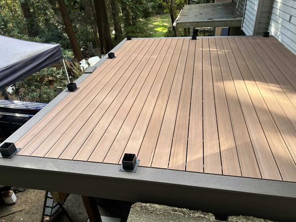 Composite deck